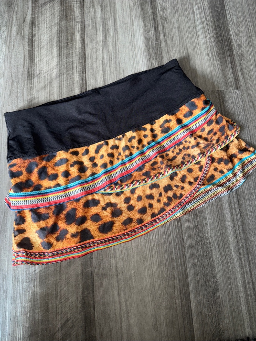 Lucky in Love medium tennis skirt skort cheetah animal print 8-10 womenโs